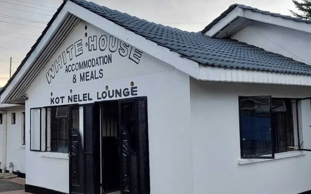 White House Lounge & Accommodation