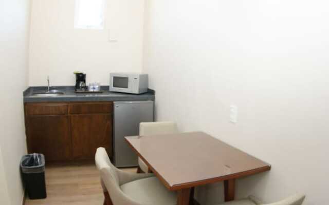 Centriplaza Hotel Suite & Spa