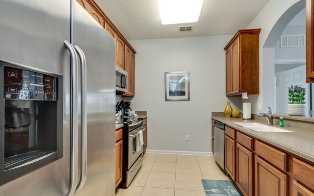 4114 Breakview Drive #403