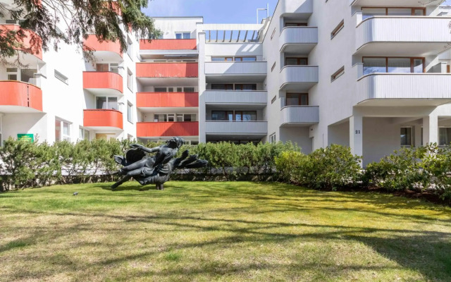 Alka, City Apt. Sea, Park and Parking, by Cohost