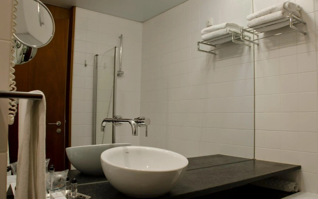 Courtyard by Marriott Boston-Cambridge