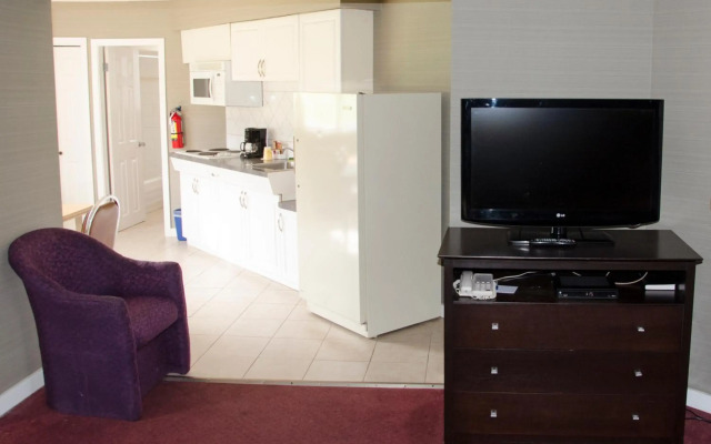 Best Budget Inn and Suites