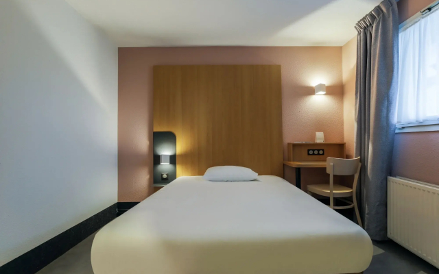 B&B HOTEL Metz Augny