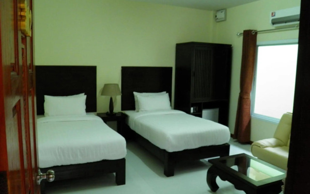 Ruen Narisra Resort