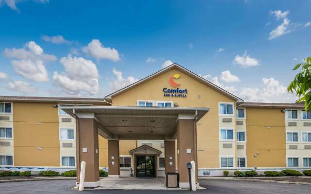 Comfort Inn & Suites Fairborn near Wright Patterson AFB