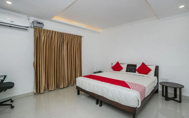 Hotel Cosmopolitan By OYO Rooms