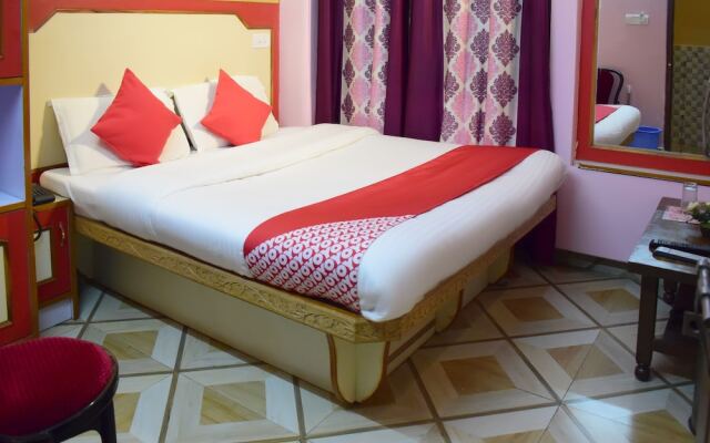 OYO 10694 Hotel Royal Inn