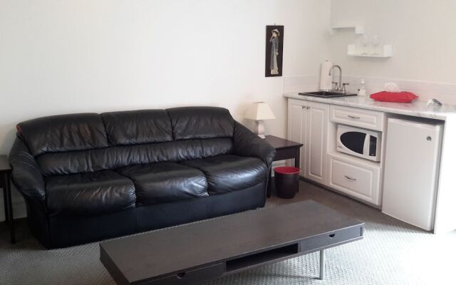 Queen and Albert B&B