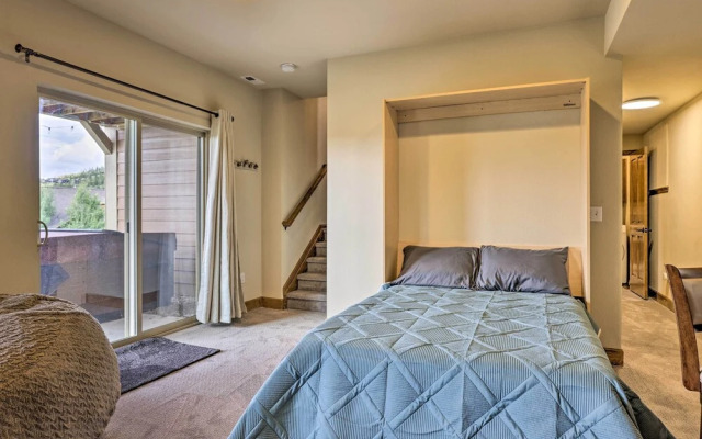 Fall & Winter Getaway: Picturesque Granby Townhome