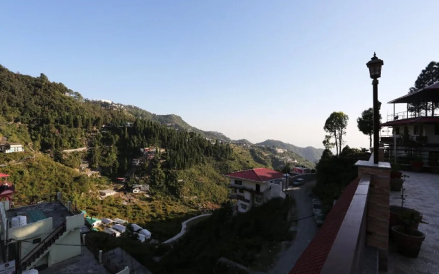 OYO 14686 Seven Heavens