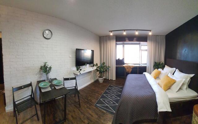 Мириады в микрорайоне Оптимистов 4/1