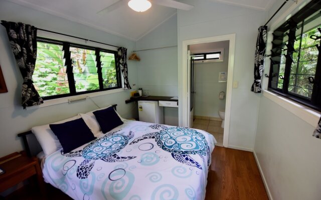 Thornton Beach Bungalows Daintree