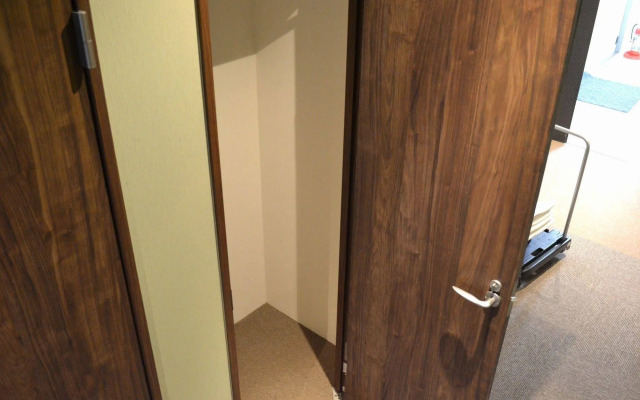 1 Night 1980 Hostel Tokyo