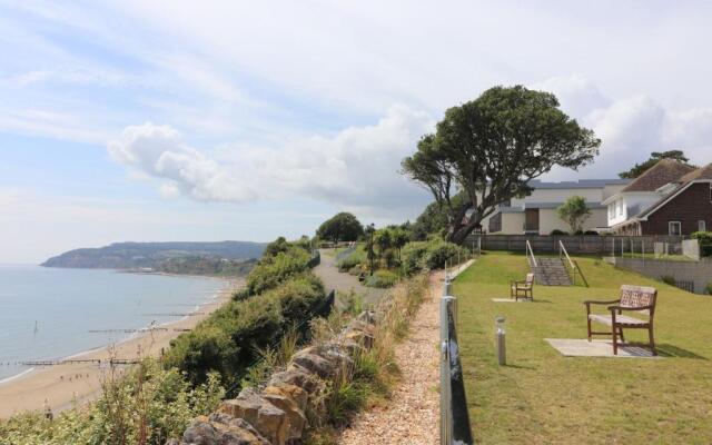 The Beach Retreat - Pet Friendly