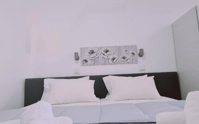 100 AN - Napa Living 22
