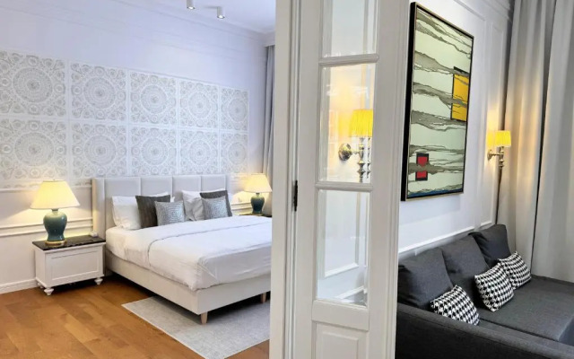 MONDRIAN Luxury Suites UNESCO Old Town