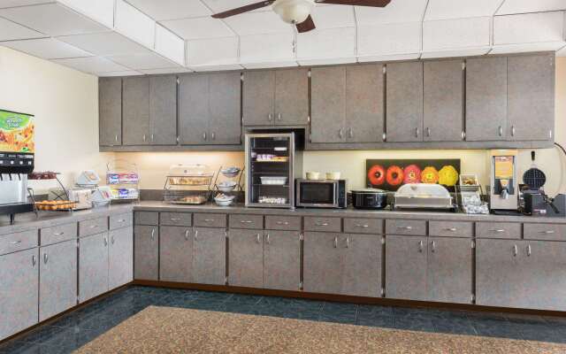 Baymont by Wyndham Fayetteville