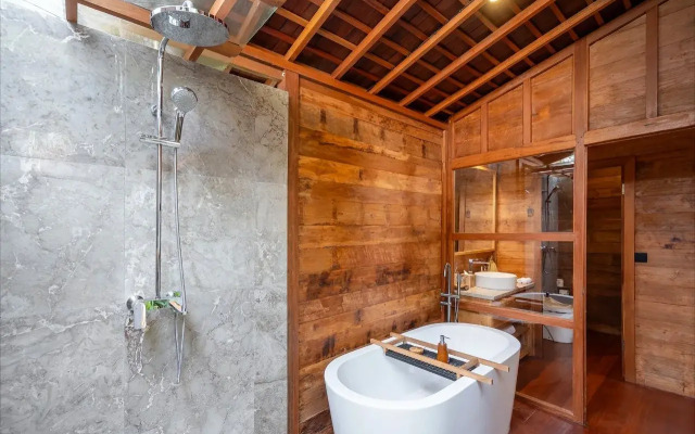 Unagi Wooden Villa by Emana