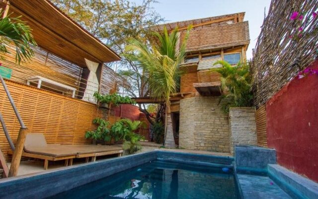 Eco Lodge