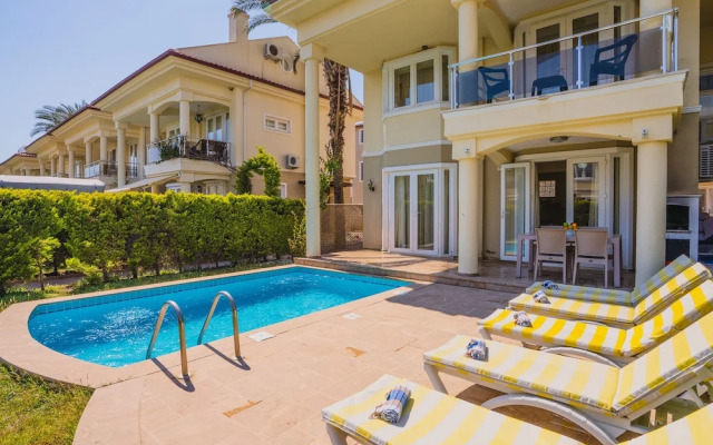 Sunset Beach Villas and Apartments