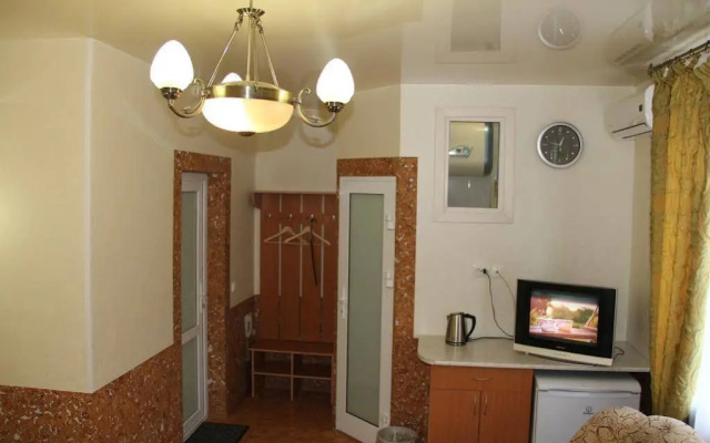 Alexandr House