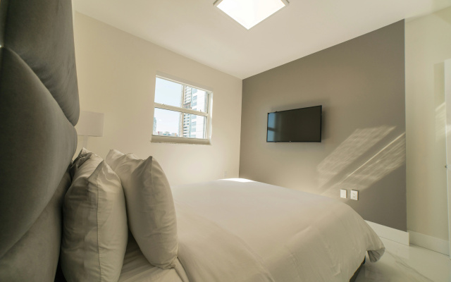 Fortune House Hotel Suites - Image 4