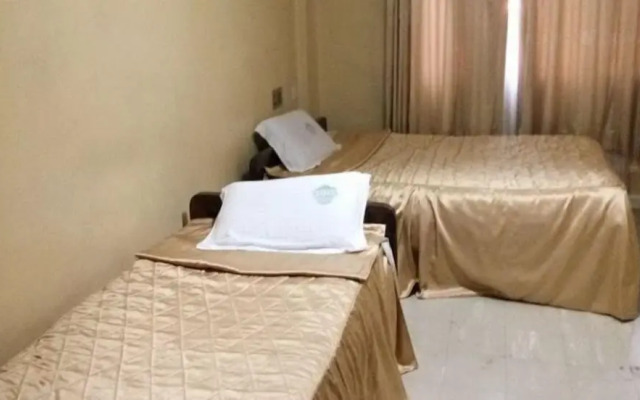 Batian Grand Hotel