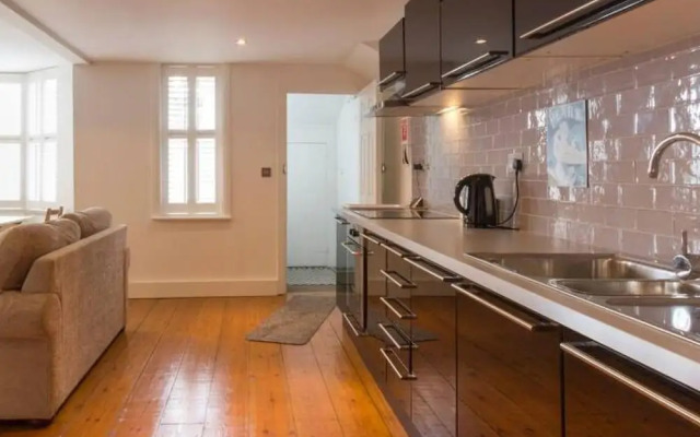 Host Stay Victoria Gardens