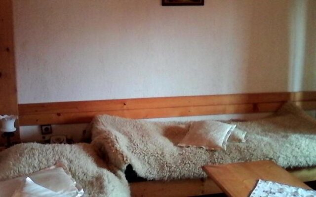 Chapov Guest Rooms