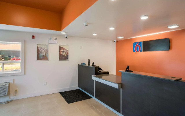 Motel 6 Moncton, NB