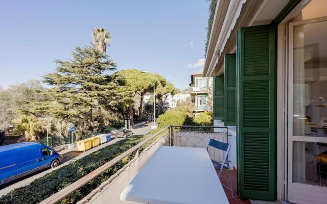 Victoria Hall Bordighera - 2 bedroom apartment - Parking