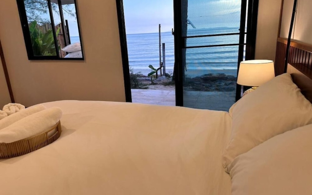 The Hi Ocean