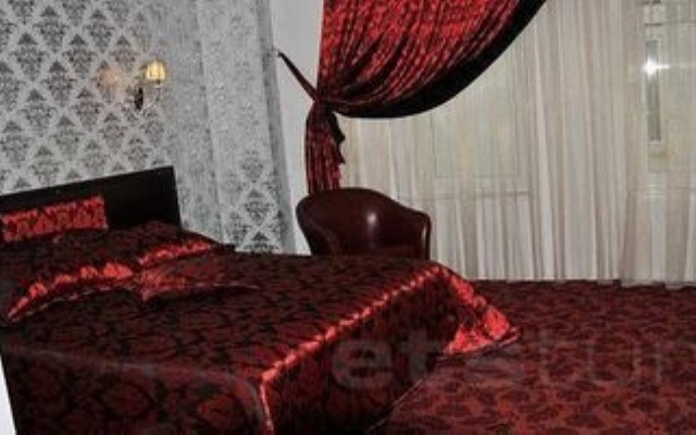 Sword Hotel