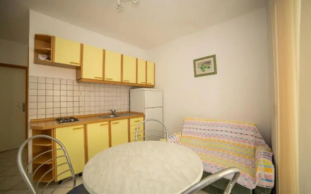 Gulin Apartments