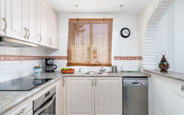 Apartment - 2 Bedrooms with Pool, WiFi and Sea views - 107869