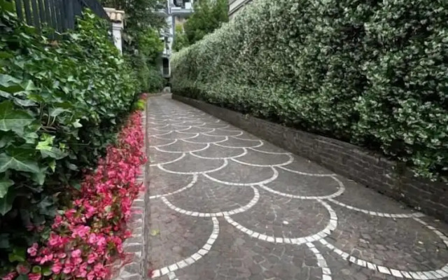 JOIVY Elegant Suites Near Villa Borghese