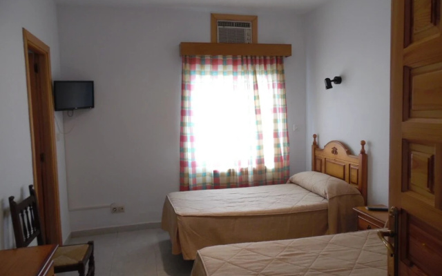 Hostal Arias