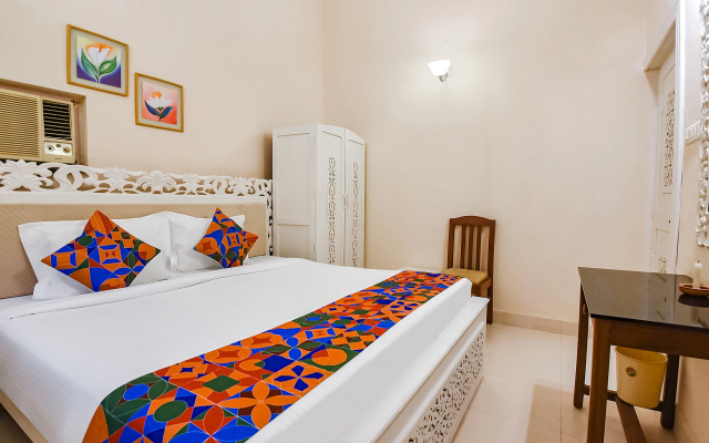 FabHotel Emerald Highland