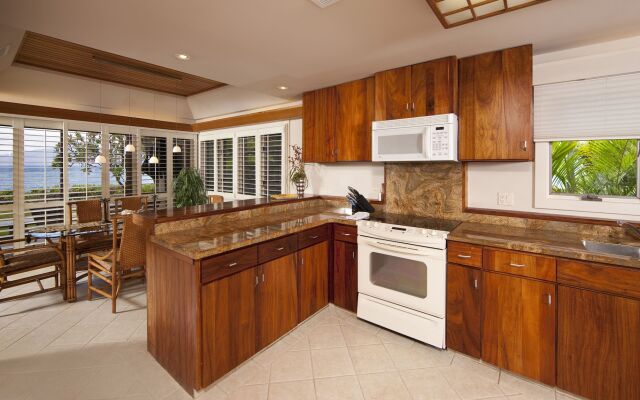 Puunoa Beach Estates, a Destination by Hyatt Residence