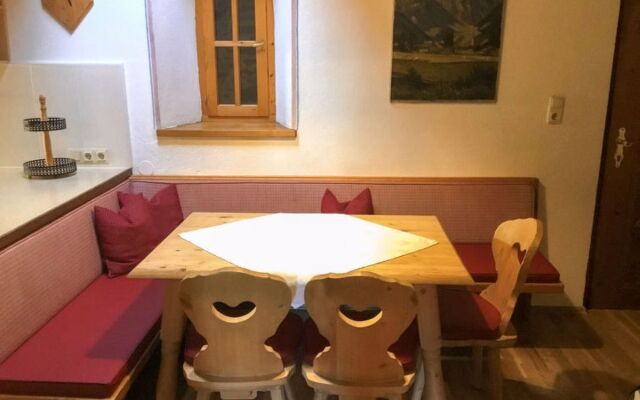 Burg Biedenegg. Niedermontani (FIE204)