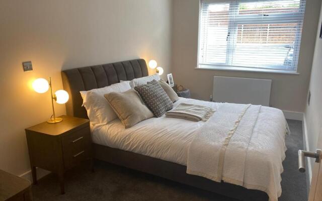 Roomotel - Sir Robert Peel Court