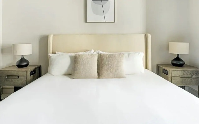 The Hayworth Apartments By Barsala