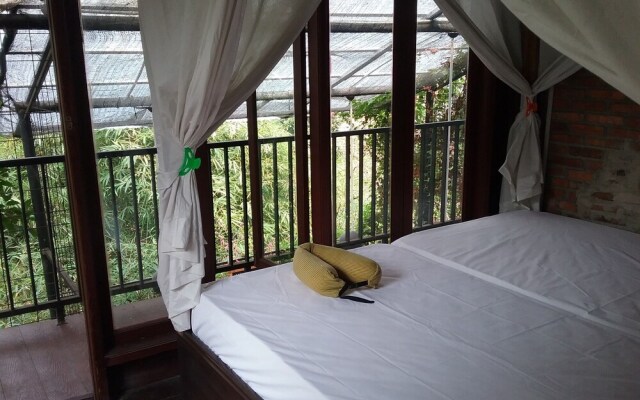 NILA HOUSE, Sharia Family Home Stay