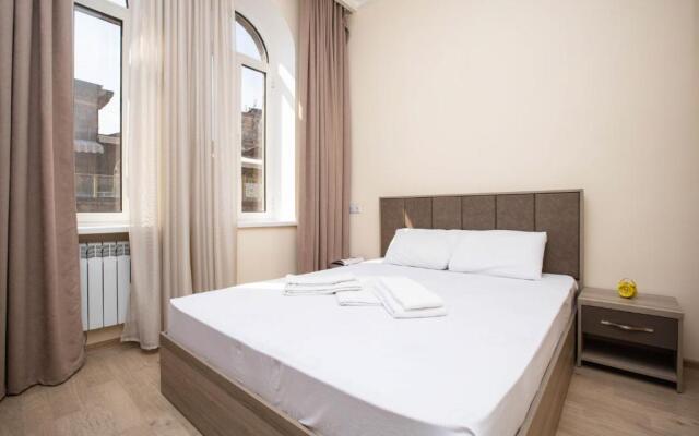 Stay Inn Apartments at Mashtots Avenue 5A