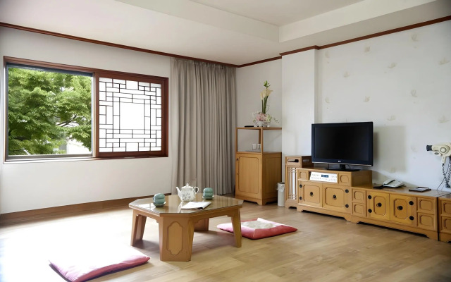 Onyang Hot Spring Hotel