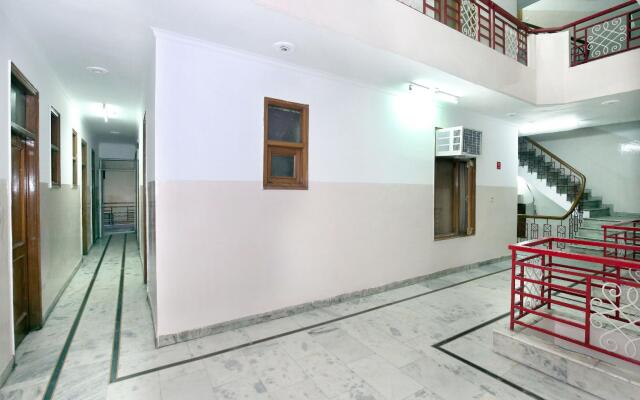 OYO 9006 New Sangam 45