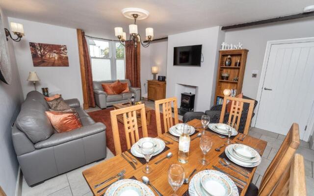 Bridge House Apartment 1