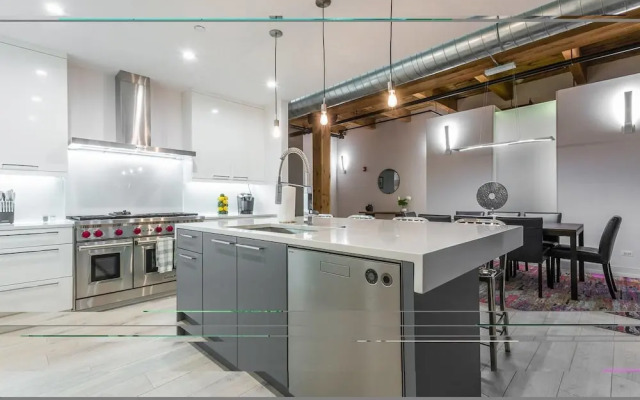 Breathtaking 6 BDR Luxury Condo Downtown Chicago