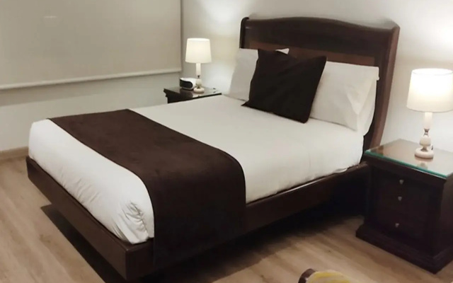 Hotel Embassy Park