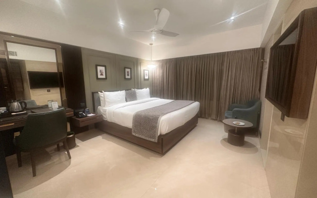 The International by Tunga